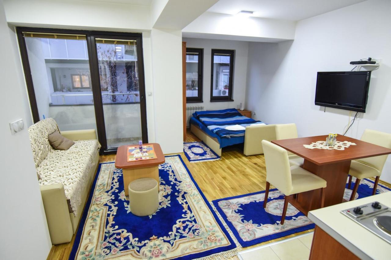 Stevi Apartment Skopje Bagian luar foto