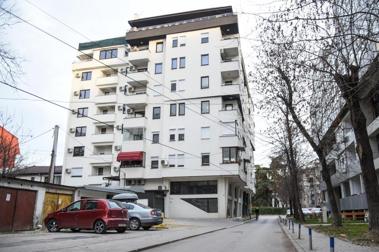 Stevi Apartment Skopje Bagian luar foto